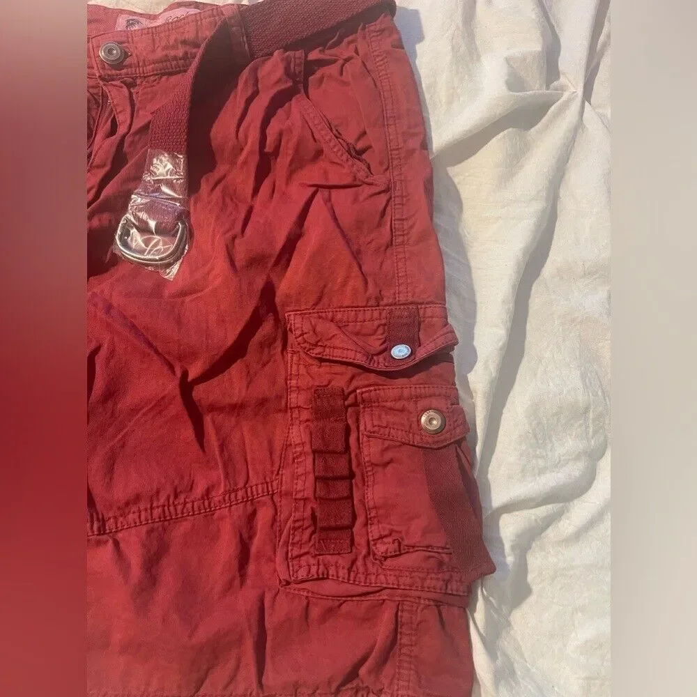 Brand new burgundy cargo shorts size‎ 36 with belt